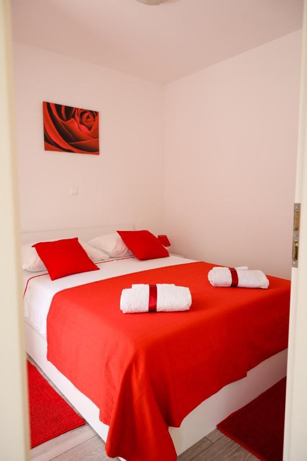 Apartments Silva Split Bagian luar foto